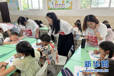 美育润乡野，青春绘华章——重庆师范大学美术学院暑期“三下乡”美术辅导服务纪实